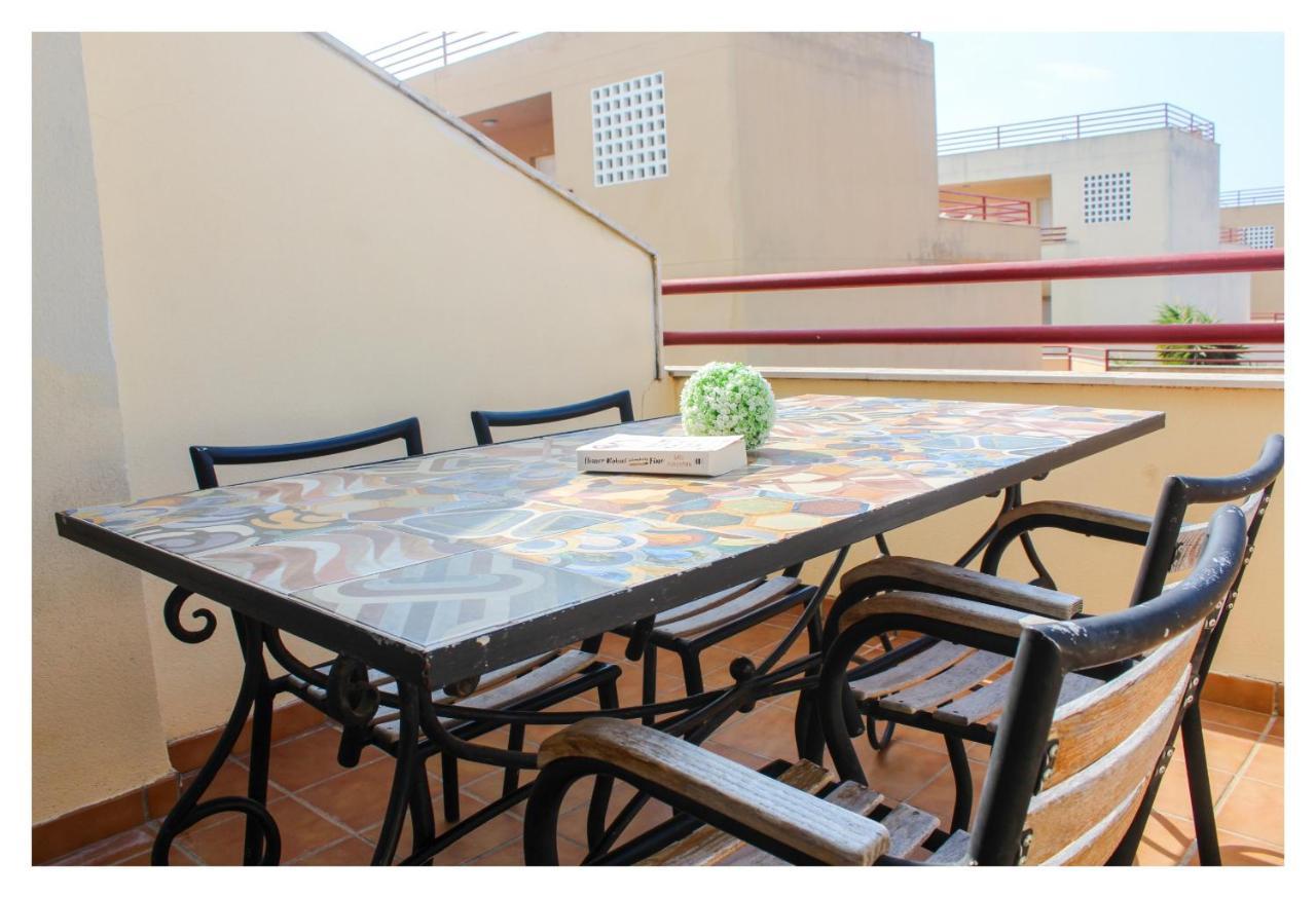 Apartamentos Inma Mayor en primera línea de playa, con Parking y Piscina Los Canos De Meca Exterior foto
