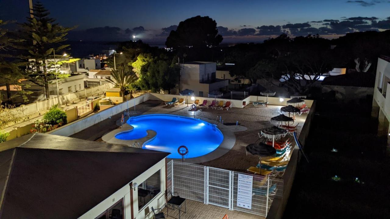 Apartamentos Inma Mayor en primera línea de playa, con Parking y Piscina Los Canos De Meca Exterior foto